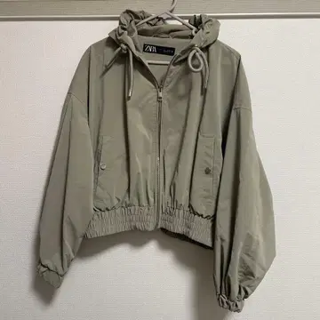 ZARA 마운틴 후드티