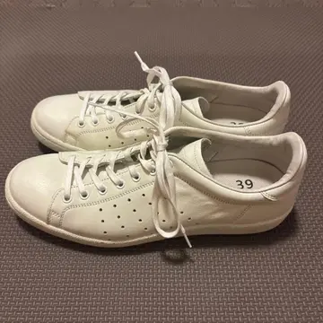 패트릭 화이트 스니커즈 39