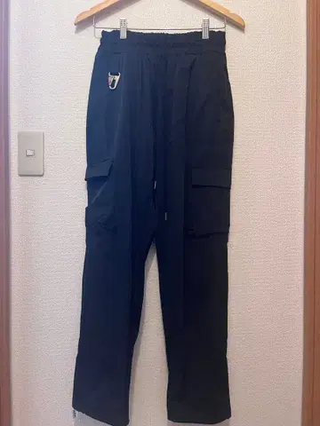 CASPER JOHN AIVER 백지퍼 본지티 카고 팬츠