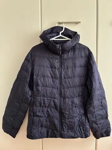 UNIQLO 울트라 라이트 다운 후디드 다운/네이비