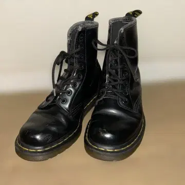 닥터마틴 홀 블랙 38