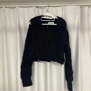 LILY BROWN 뜨개질 디자인 블랙 니트