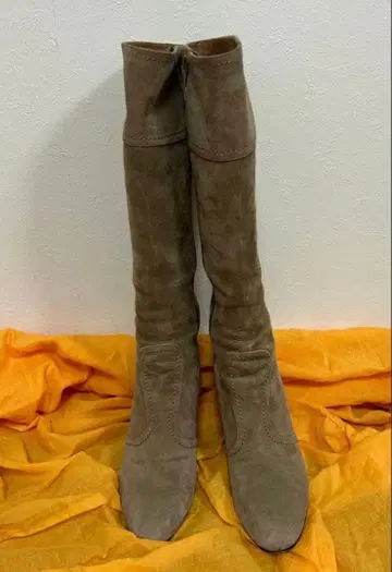 바니스뉴욕 베이지 스웨이드 롱 부츠