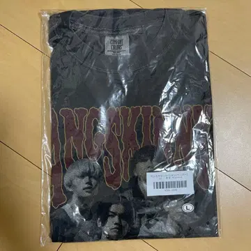 [ 미사용 새상품 ] 야스 스키니 T셔츠