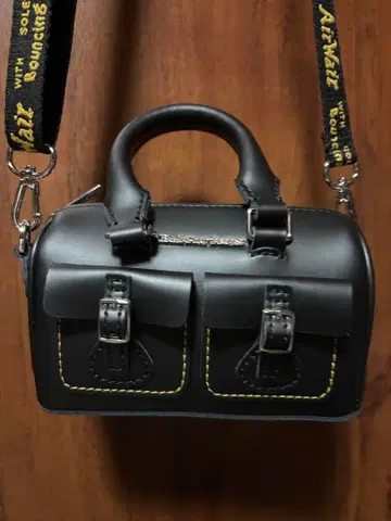 닥터마틴 미니 보스턴