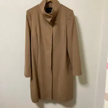 베이지 노카라 롱 코트