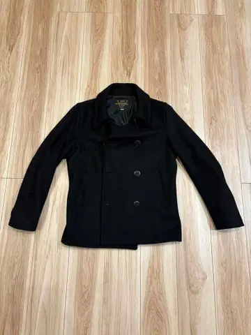 넉아웃 피 코트 블랙 더블 버튼