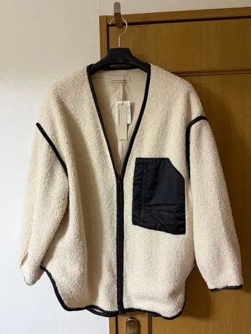 GALLARDAGALANTE 아이보리 보아 자켓 F 사이즈