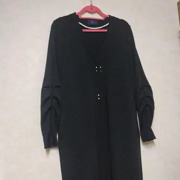 Soffyra 블랙 테일러드 자켓