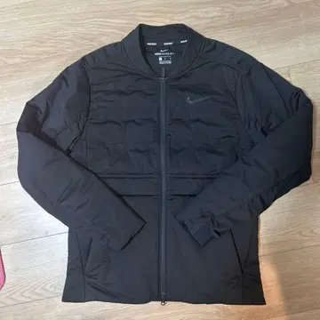 나이키 에어로로프트 자켓 M 블랙