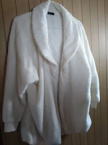 화이트 플리스 자켓