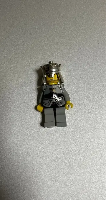 레고 미니 피규어 왕관 나이트 2