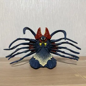 울트라 괴수 DX 퀸모네라