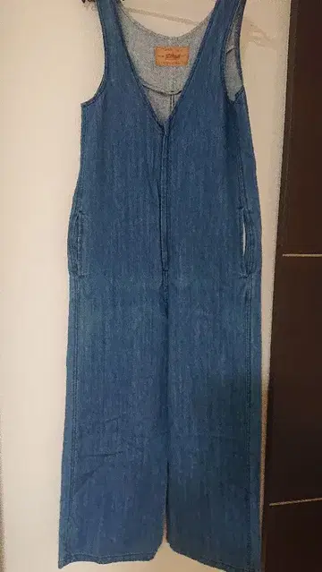 언그리드 데님 블루 슬리브리스 살로펫