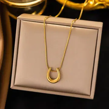 골드 말굽형 목걸이