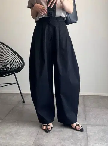 [ Eclat one ] 커브 디자인 와이드 팬츠