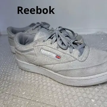 Reebok CLUB C 그레이 스웨이드 스니커즈