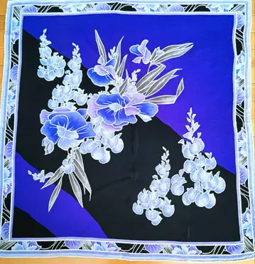 레오나르 꽃무늬 디자인 스카프 보라색과 블랙