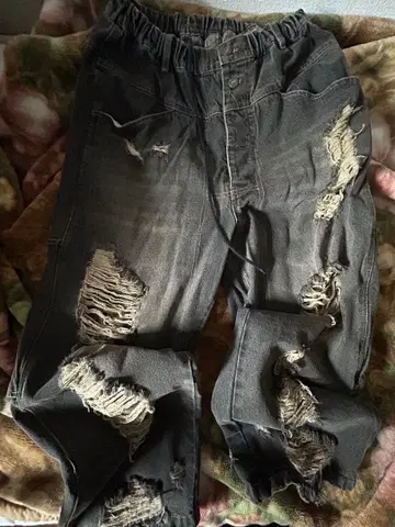 데미지 데님 팬츠 블랙