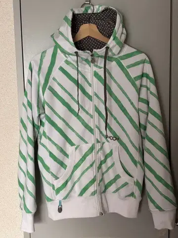 배송비 포함 [ Volcom 리버서블 후드티 ] 볼컴 미국에서 구매