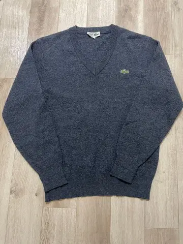 LACOSTE 다크 그레이 V넥 스웨터 사이즈 3