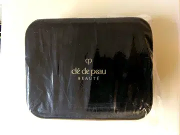 끌레드뽀보떼 2025 홀리데이 컬렉션 오리지널 파우치