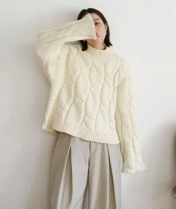 select MOCA 아이보리 케이블 짜임 니트