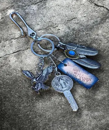 유니크한 페더와 독수리 메탈 키링