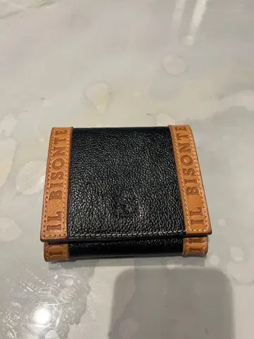 IL BISONTE 접이식 지갑 블랙과 브라운