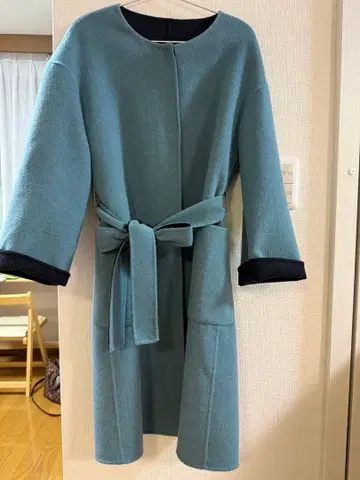 언타이틀 블루 그린 코트