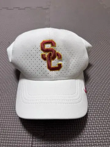 Nike USC 로고 화이트 캡