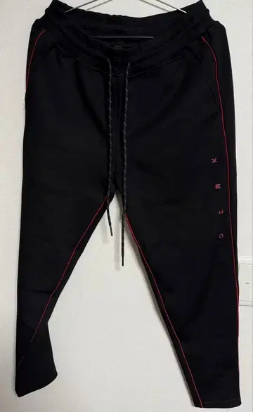 XENO 조거 팬츠 블랙 빨간색 라인