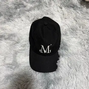 eMt 자수 블랙 캡
