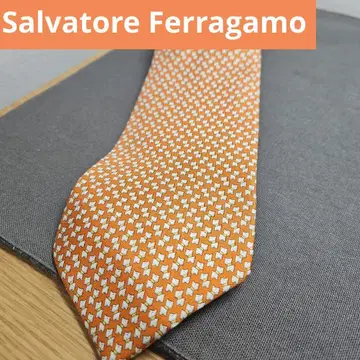 Salvatore Ferragamo 새상품급 넥타이 오렌지 Dog 패턴