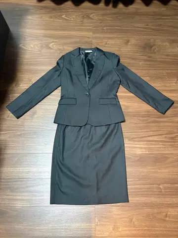 EMMA JAMES 블랙 슈트