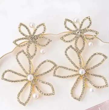 브라이드미 BRIDE ME 귀찌 플라워