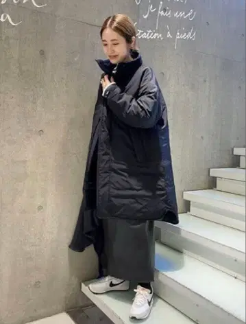 울리치 이에나 별주 롱 다운 자켓 블랙