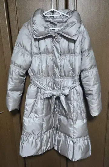 EMMA JAMES 실버 롱 다운 자켓