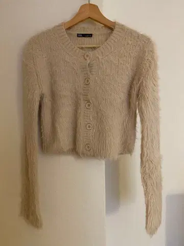 ZARA 베이지 인조 모피 가디건
