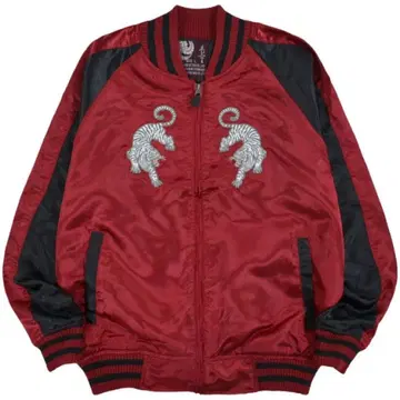 택 포함 새상품! 빨검 스카잔 백호 자수 M