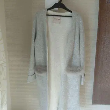 Apuweiser-riche 그레이 롱 퍼 가디건