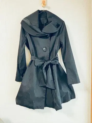 새틴 롤 칼라 벌룬 코트