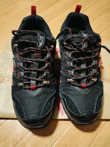 SPALDING 트레킹 슈즈 블랙/레드 26cm EEEE