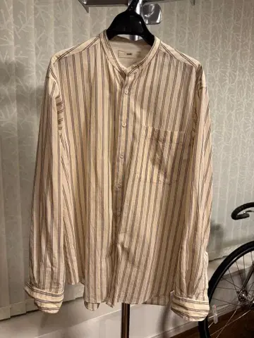 unfil 베이지 밴드 카라 스트라이프 셔츠 사이즈 3