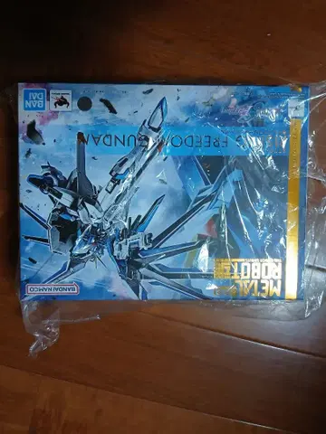 메탈 로봇혼 라이징 프리덤 건담