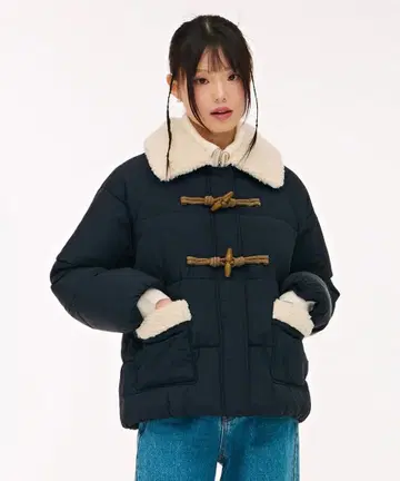 새상품 > 무신사 CHASECULT 보아 칼라 더플 점퍼 다운