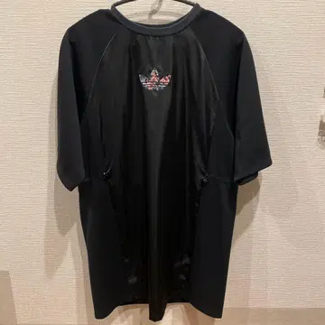 adidas 블랙 T셔츠 M 사이즈