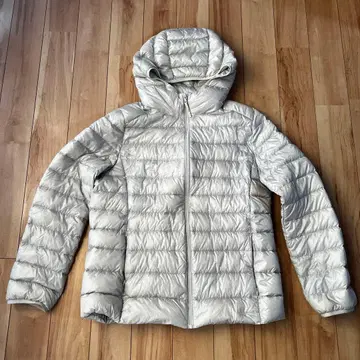 유니클로 울트라 라이트 다운 자켓 여성용