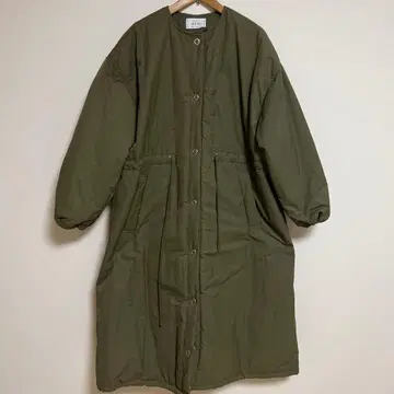 AUG 올리브 롱 가스코트