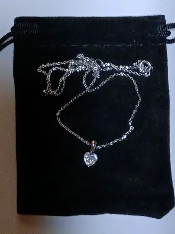 하트 셰이프 목걸이 새상품 스와로브스키 지르코니아